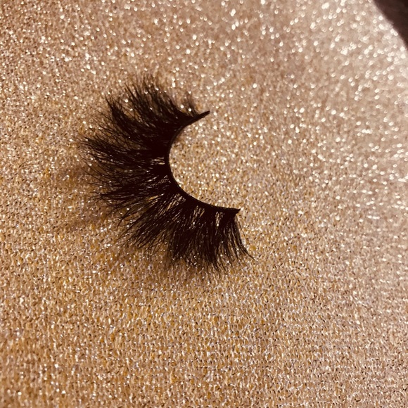 $AVAGE - Picture 3 of 3